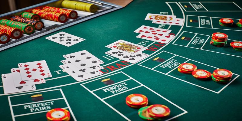 Hướng dẫn cách chơi Blackjack bất bại